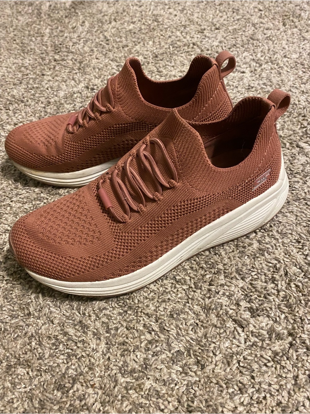 Skechers Sneakers - Rust Red
